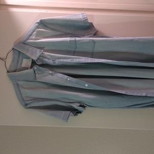 American Eagle short sleeve denim shirt